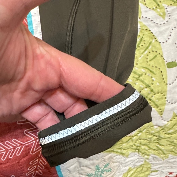 Lululemon Athletica Dark Green Leggings - Picture 5 of 6